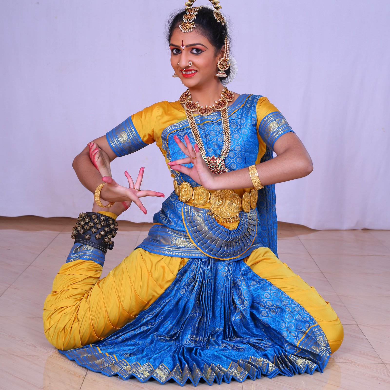 Bharathanatyam costumes